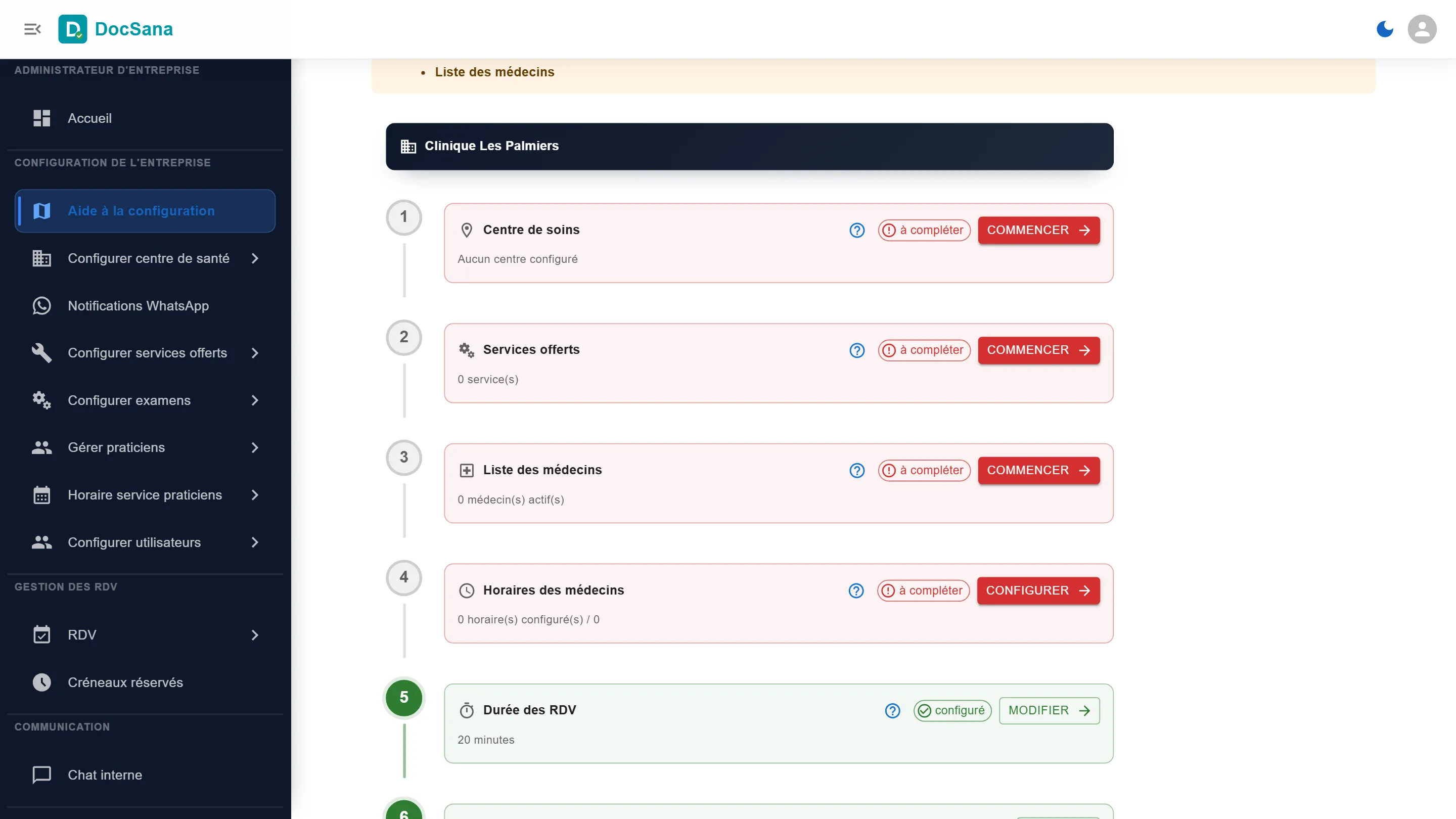 Carte de configuration : Centre de soins, Services offerts, Liste des médecins et Horaires des médecins à compléter, en rouge