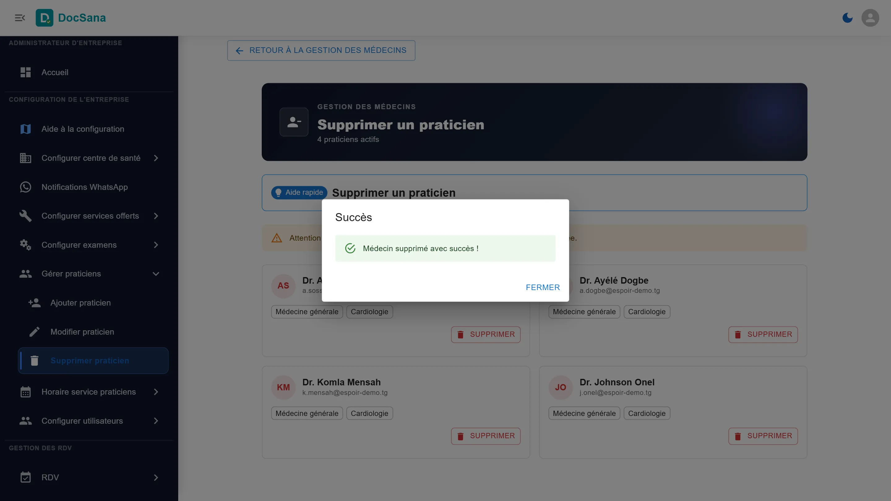 Message de succès : médecin supprimé ; il reste 4 praticiens actifs